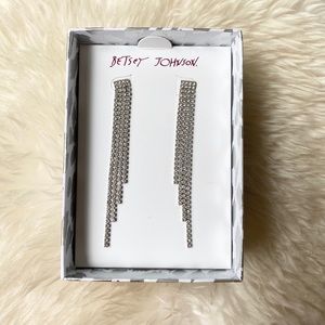 NIB Betsey Johnson Crystal Drop Earrings - Silver